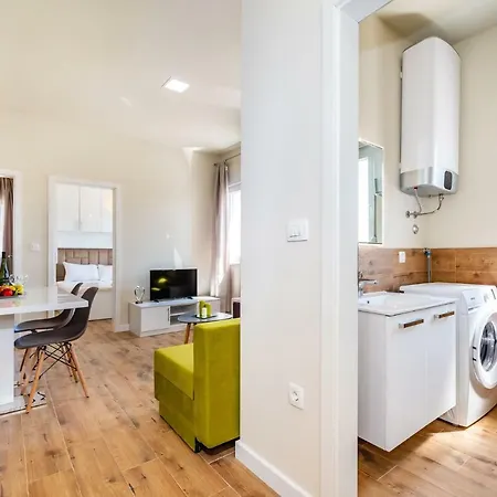 Idassa Family House Apartment *