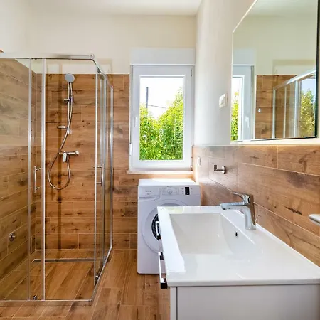 Idassa Family House Apartment Zadar