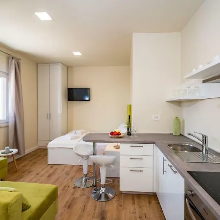 Idassa Family House Apartment *