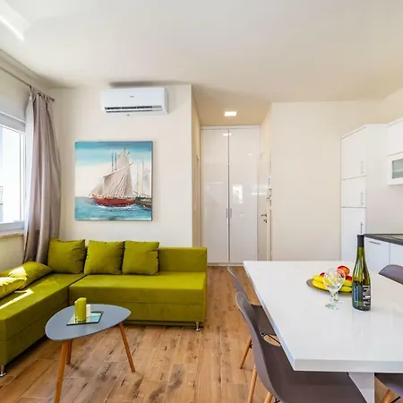 Idassa Family House *